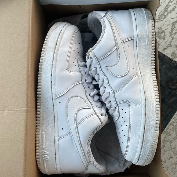 Airforce 1 - Picture 2 of 4